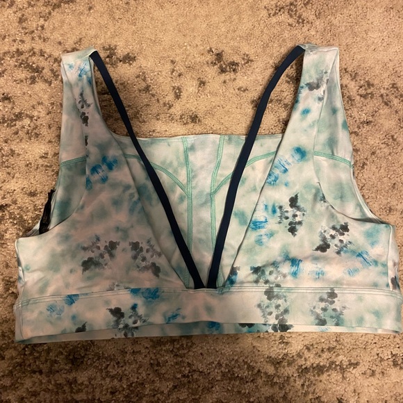 Peloton Sports Bra - Picture 3 of 3